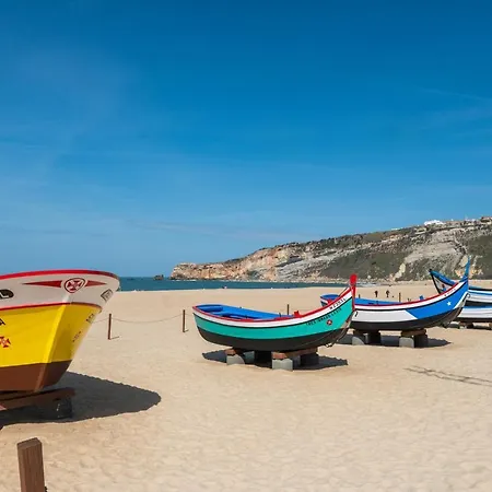 Bayview A Sua Casa A Beira Mar - 20 Mt Da E Da Famosa Bola Nivea 빌라 나자레